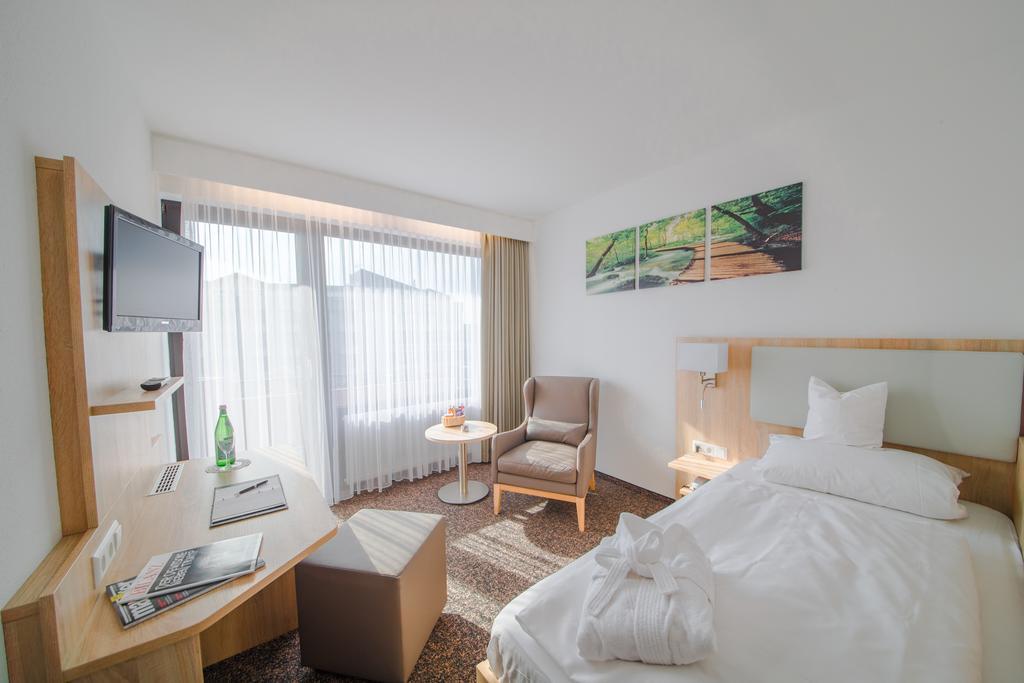 Wellness Hotel Harms Бад Нендорф Стая снимка